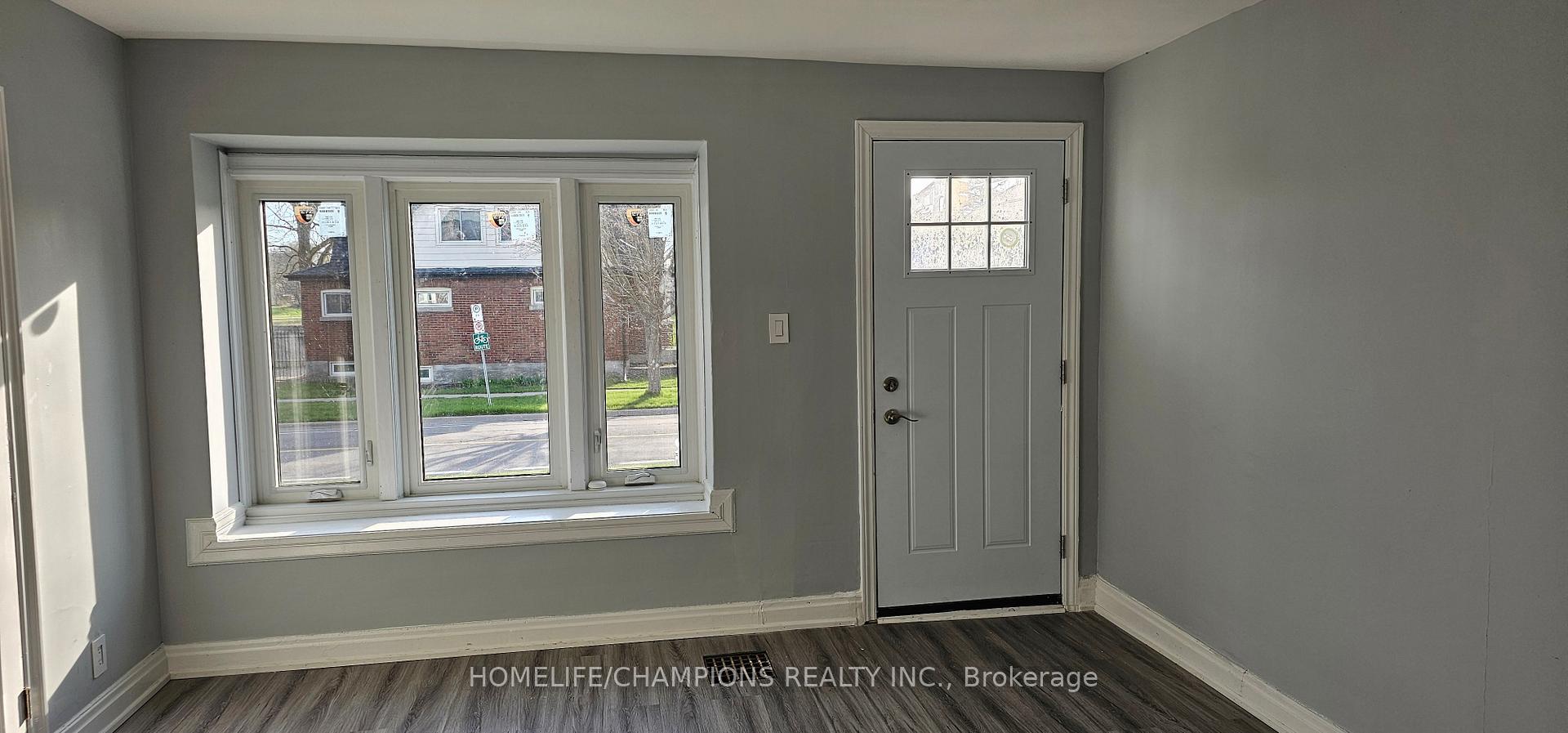 Photo 3 of 55 Central Park Boulevard N, Oshawa, O'Neill — HOMEH