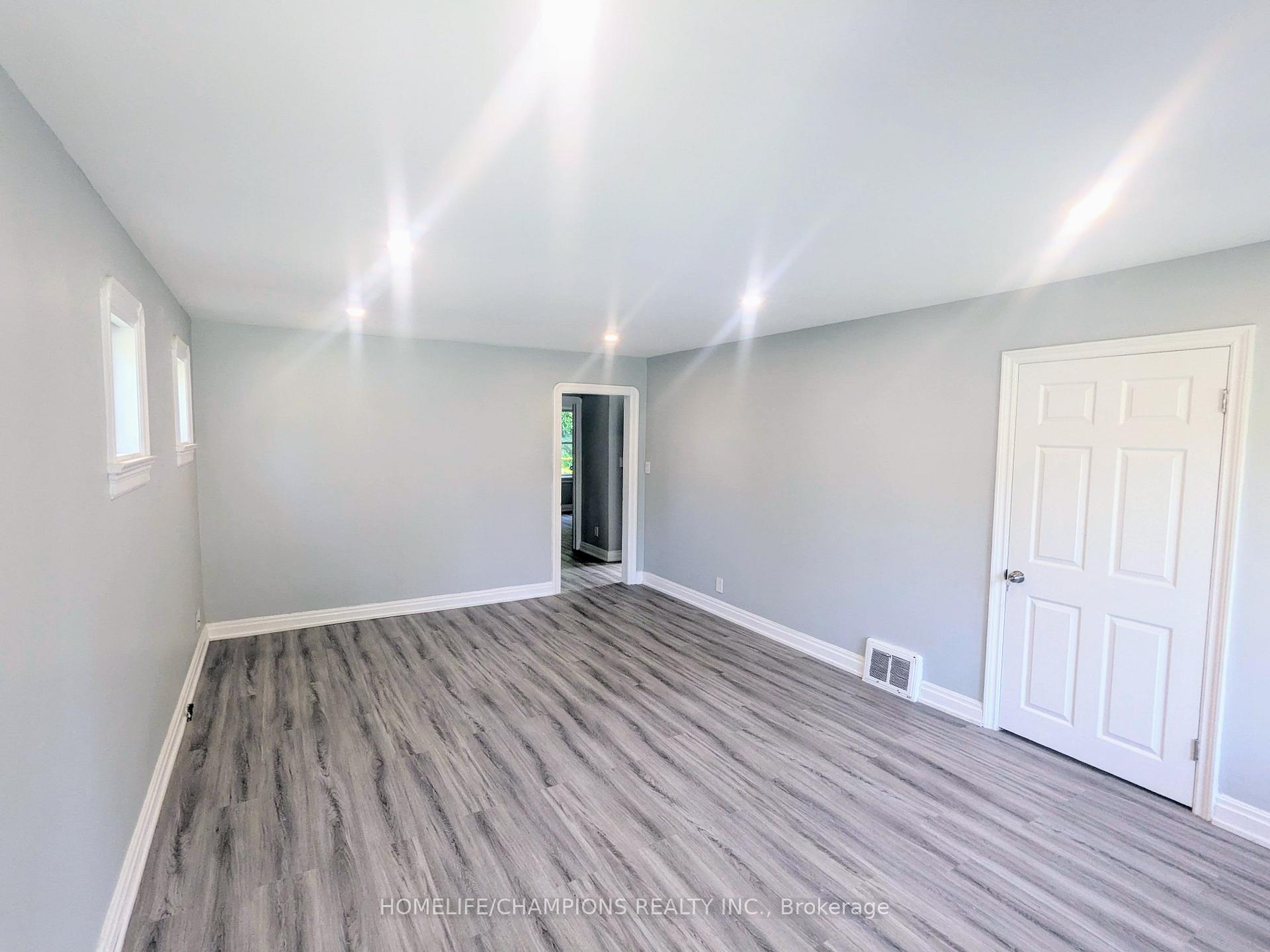 Photo 6 of 55 Central Park Boulevard N, Oshawa, O'Neill — HOMEH