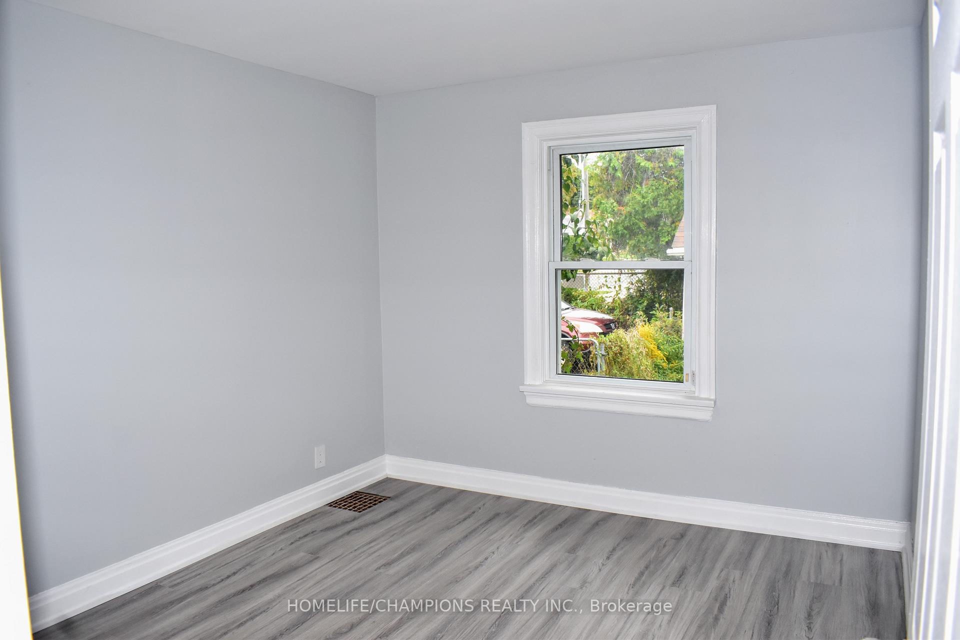 Photo 8 of 55 Central Park Boulevard N, Oshawa, O'Neill — HOMEH