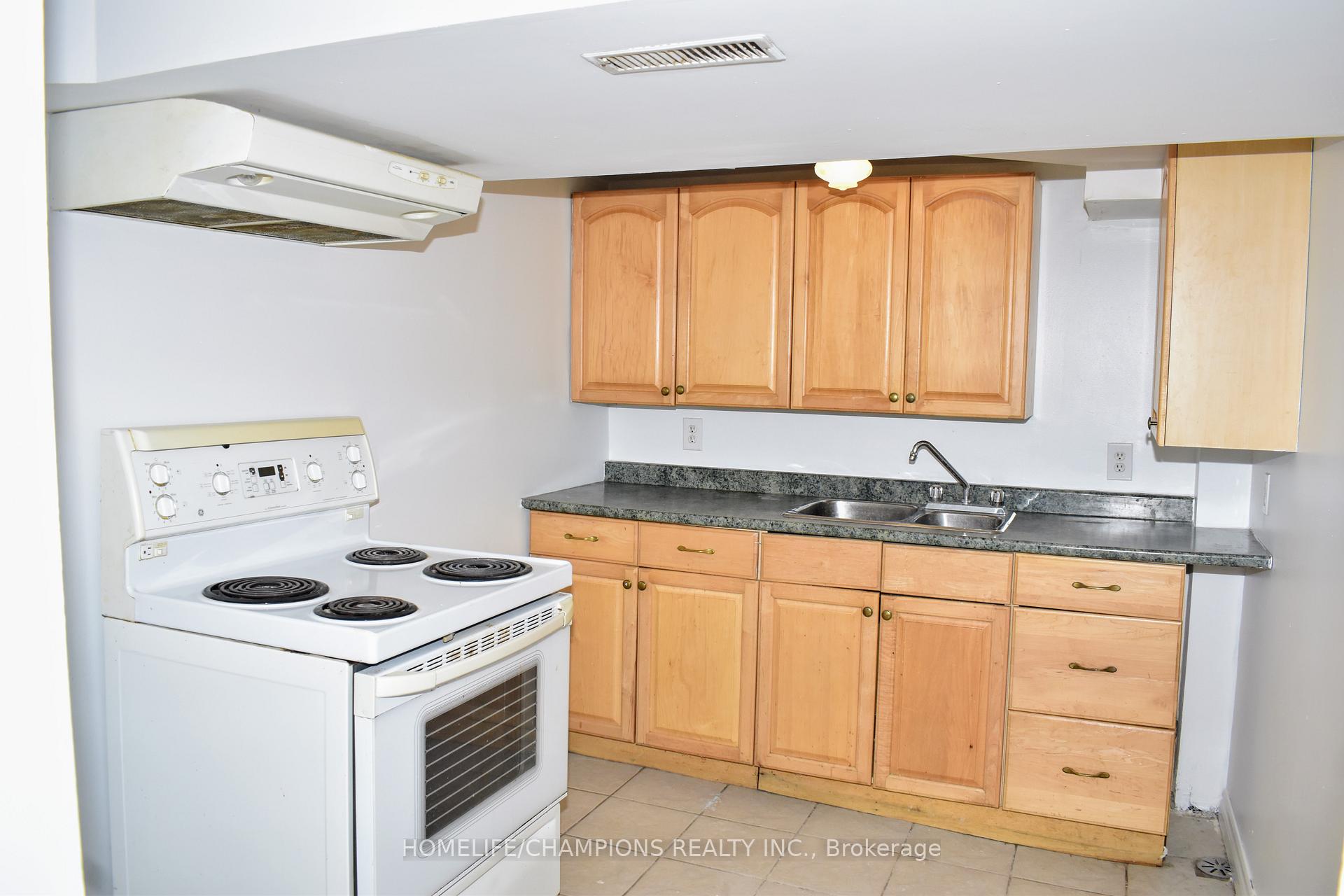 Photo 34 of 55 Central Park Boulevard N, Oshawa, O'Neill — HOMEH