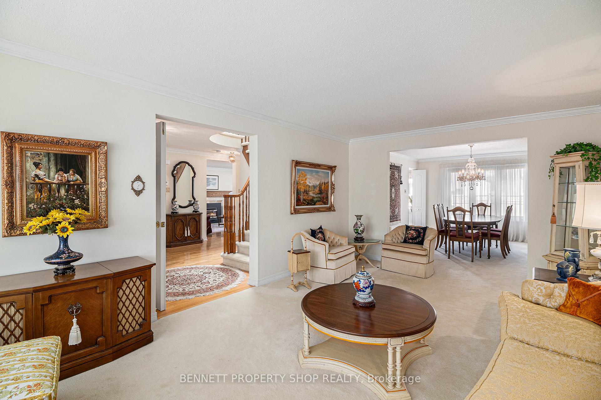 Photo 5 of 1685 Laurelwood Place, Ottawa, Chapel Hill — HOMEH