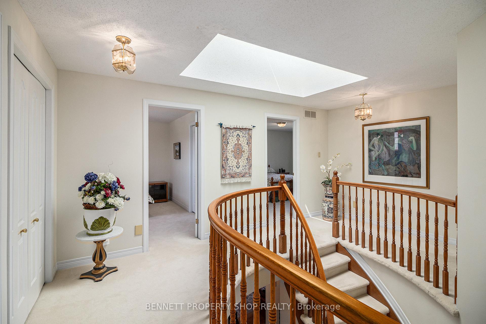 Photo 14 of 1685 Laurelwood Place, Ottawa, Chapel Hill — HOMEH