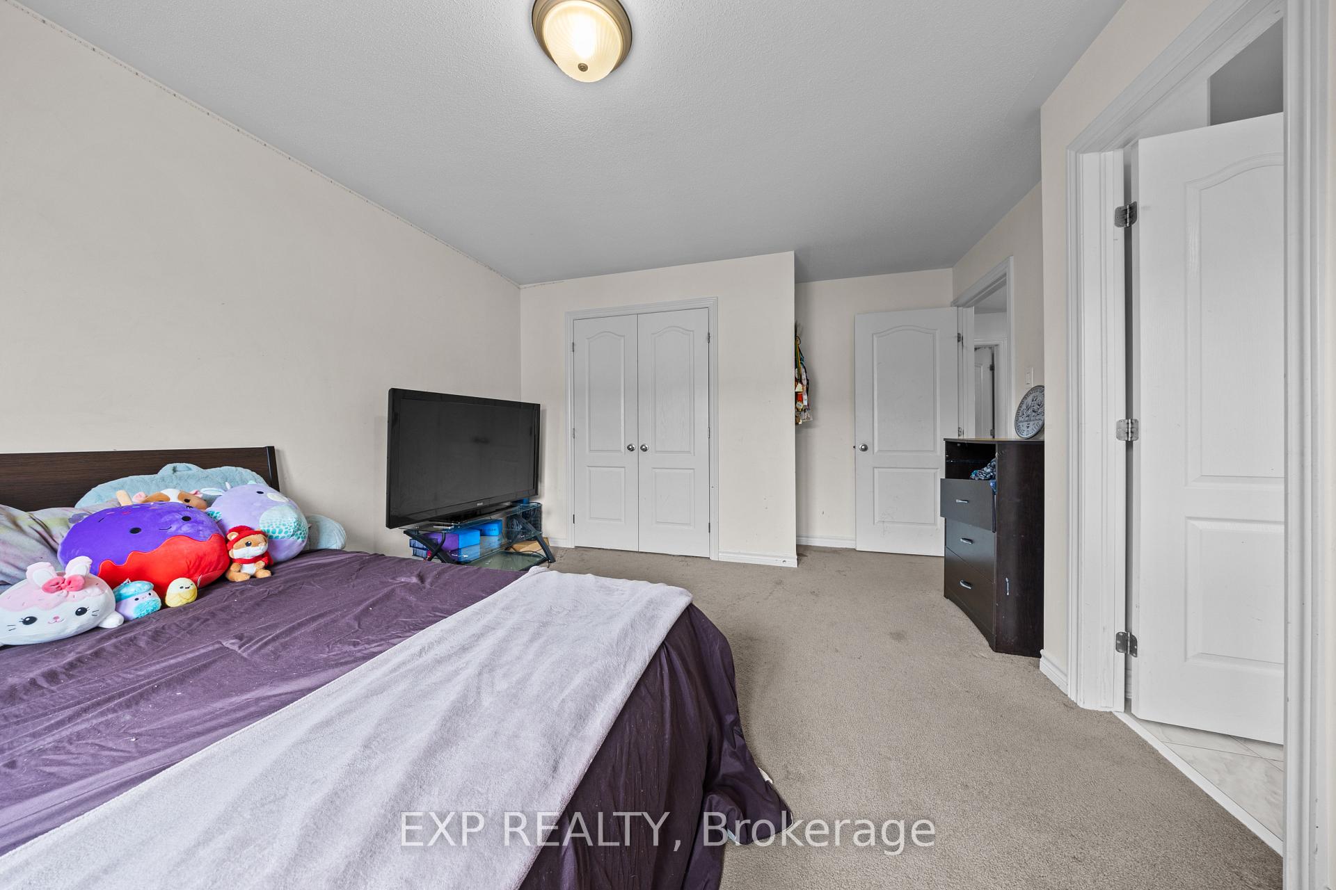 Photo 22 of 121 Daglan Crescent, Ottawa, Avalon West — HOMEH