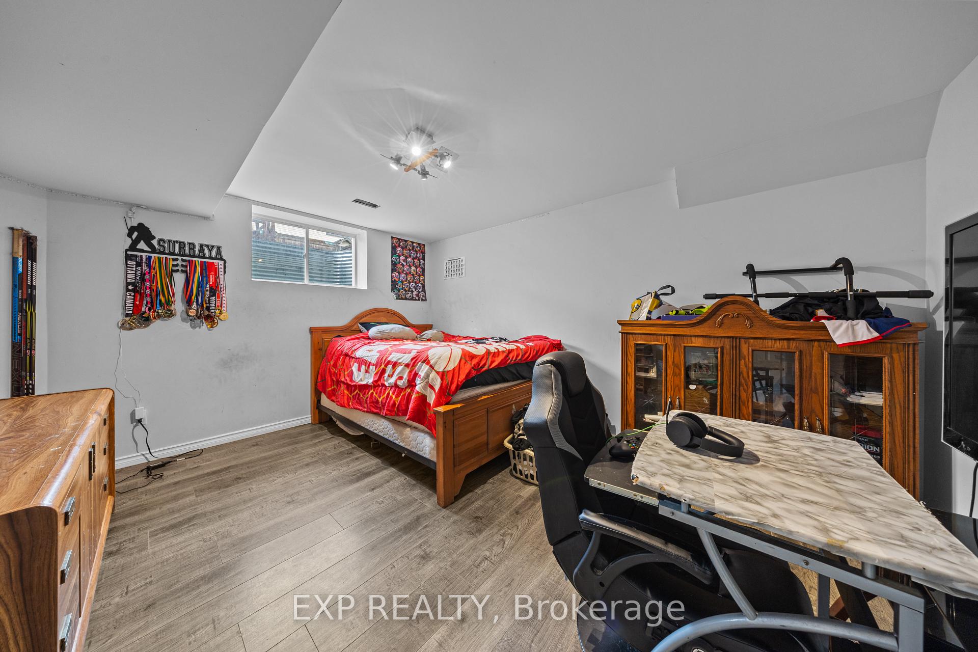 Photo 29 of 121 Daglan Crescent, Ottawa, Avalon West — HOMEH