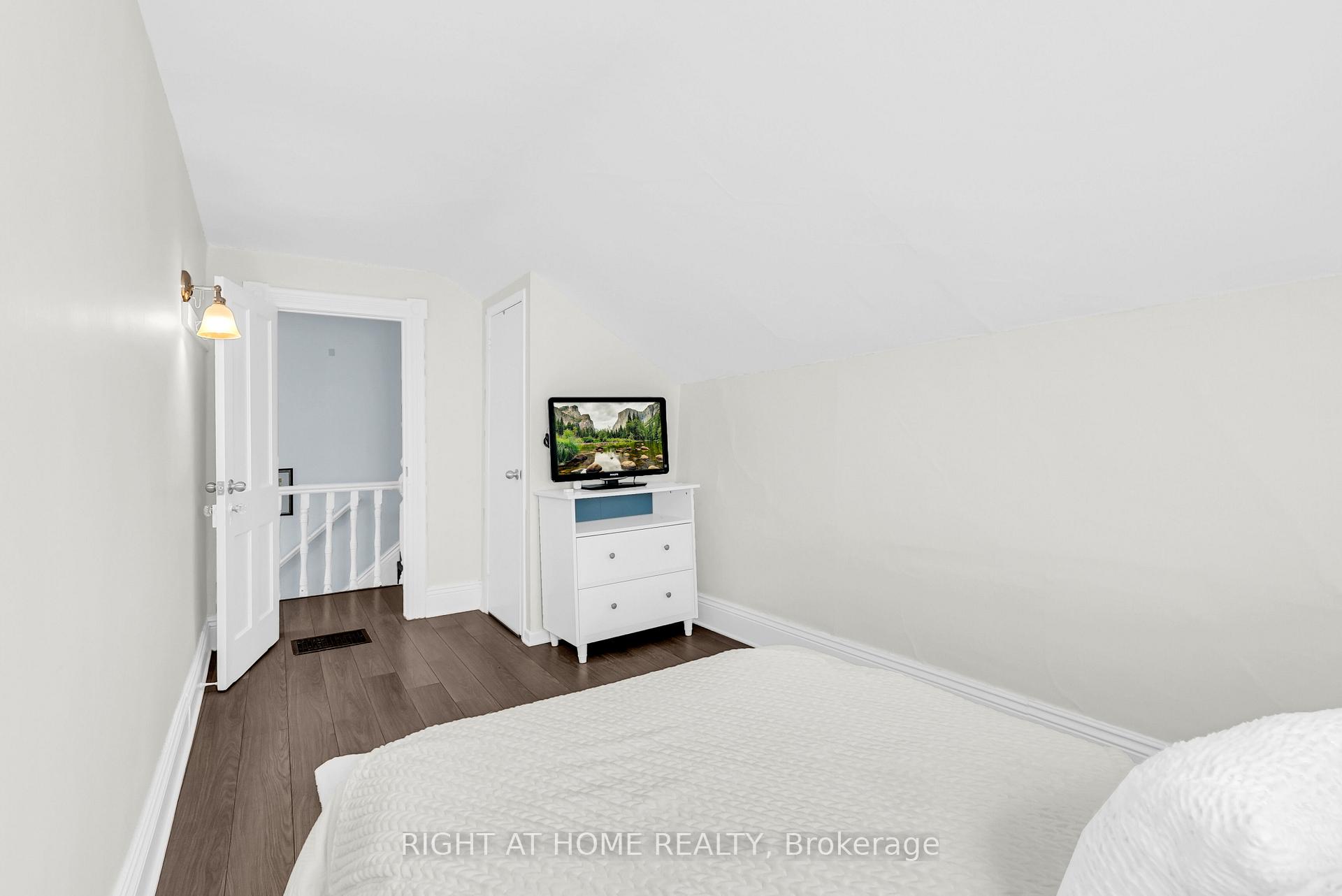 Photo 32 of 217 Celina Street, Oshawa, Central — HOMEH