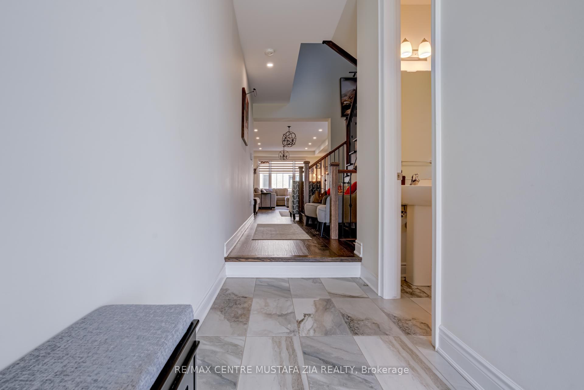 Photo 35 of 708 Kennedy Circle, Milton, Cobban — HOMEH