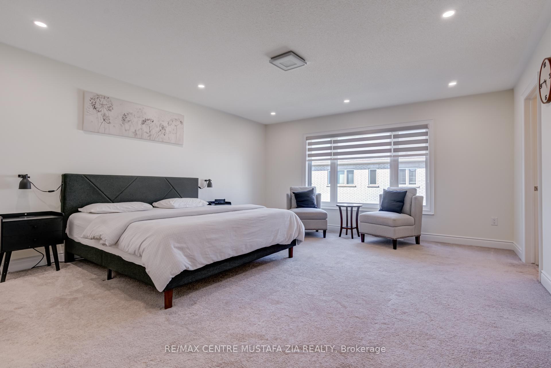 Photo 24 of 708 Kennedy Circle, Milton, Cobban — HOMEH