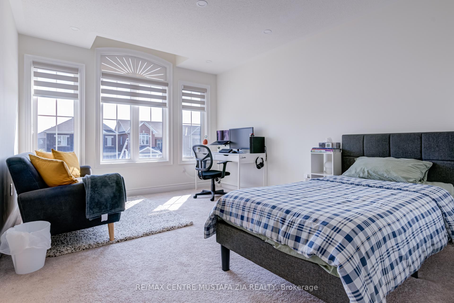 Photo 37 of 708 Kennedy Circle, Milton, Cobban — HOMEH