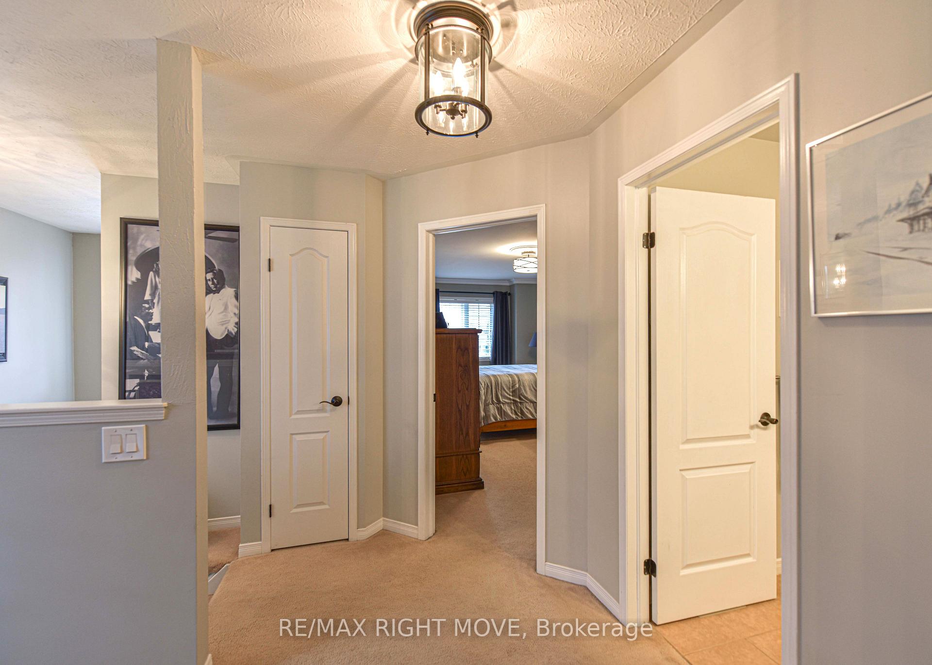Photo 24 of 49 Julia Crescent, Orillia — HOMEH
