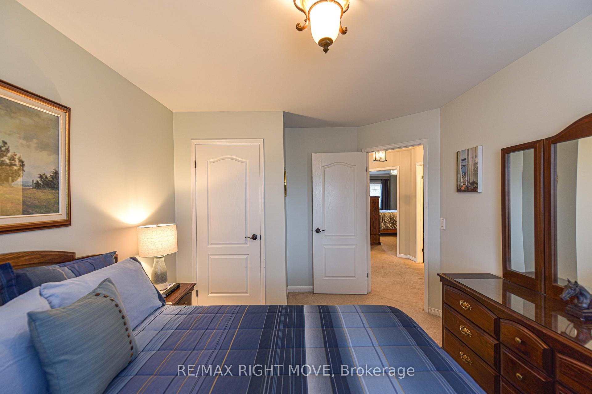 Photo 27 of 49 Julia Crescent, Orillia — HOMEH
