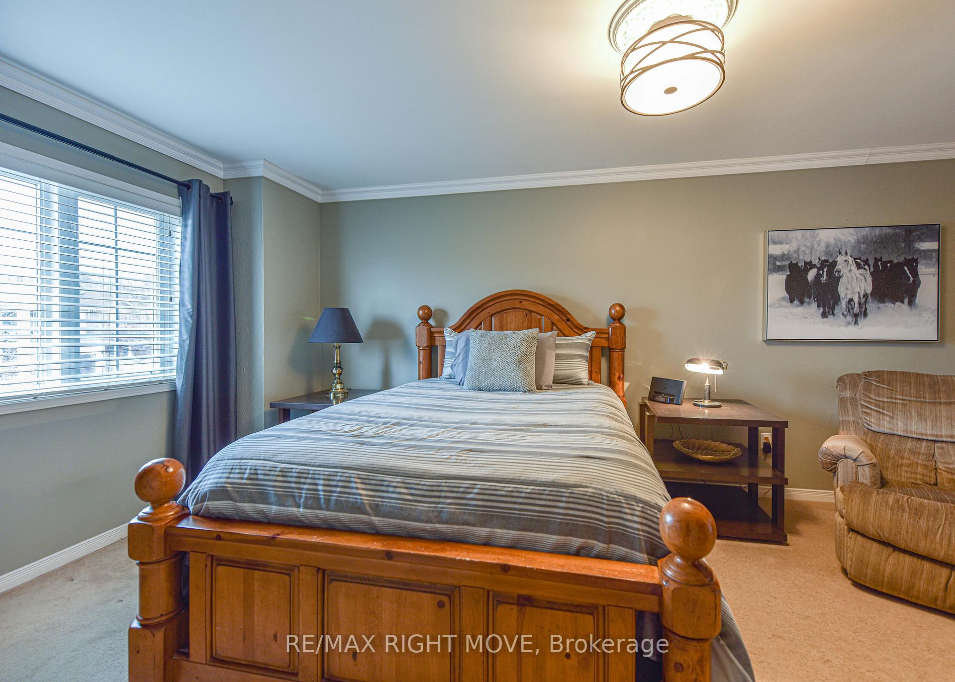 Photo 31 of 49 Julia Crescent, Orillia — HOMEH