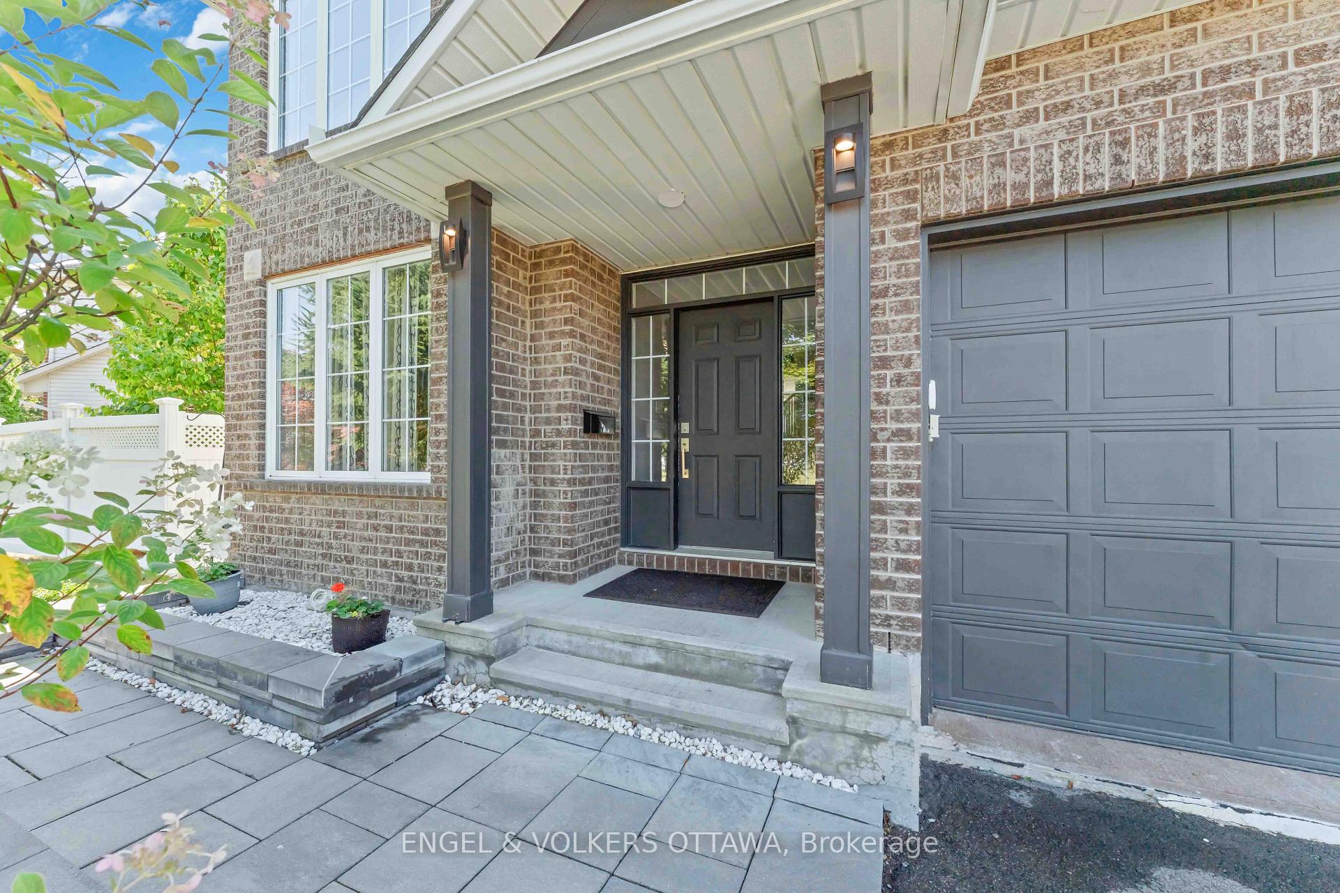 Photo 3 of 774 Scala Avenue, Ottawa, Avalon East — HOMEH