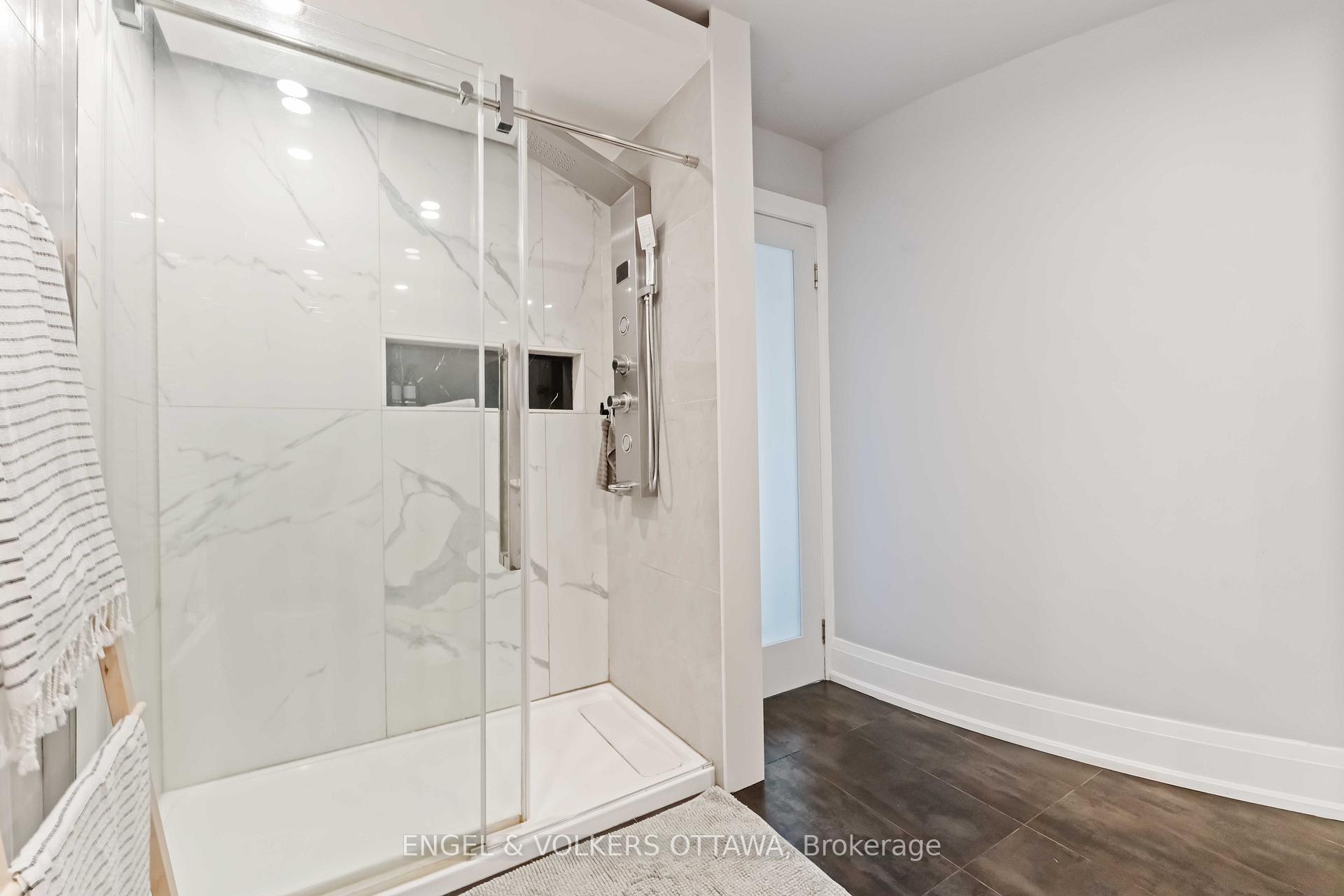Photo 40 of 774 Scala Avenue, Ottawa, Avalon East — HOMEH