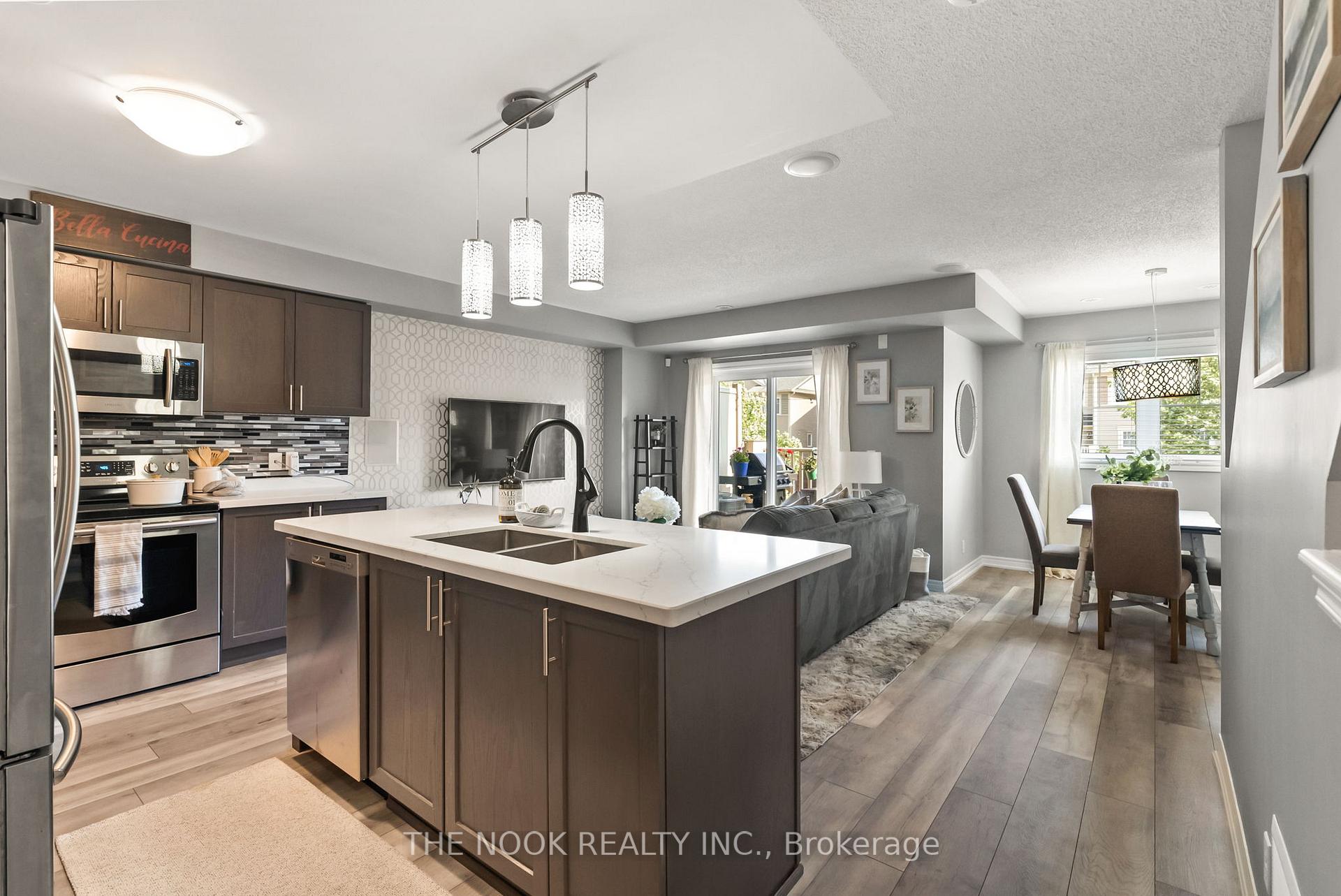 Photo 8 of 76 Tabaret Crescent, Oshawa, Windfields — HOMEH