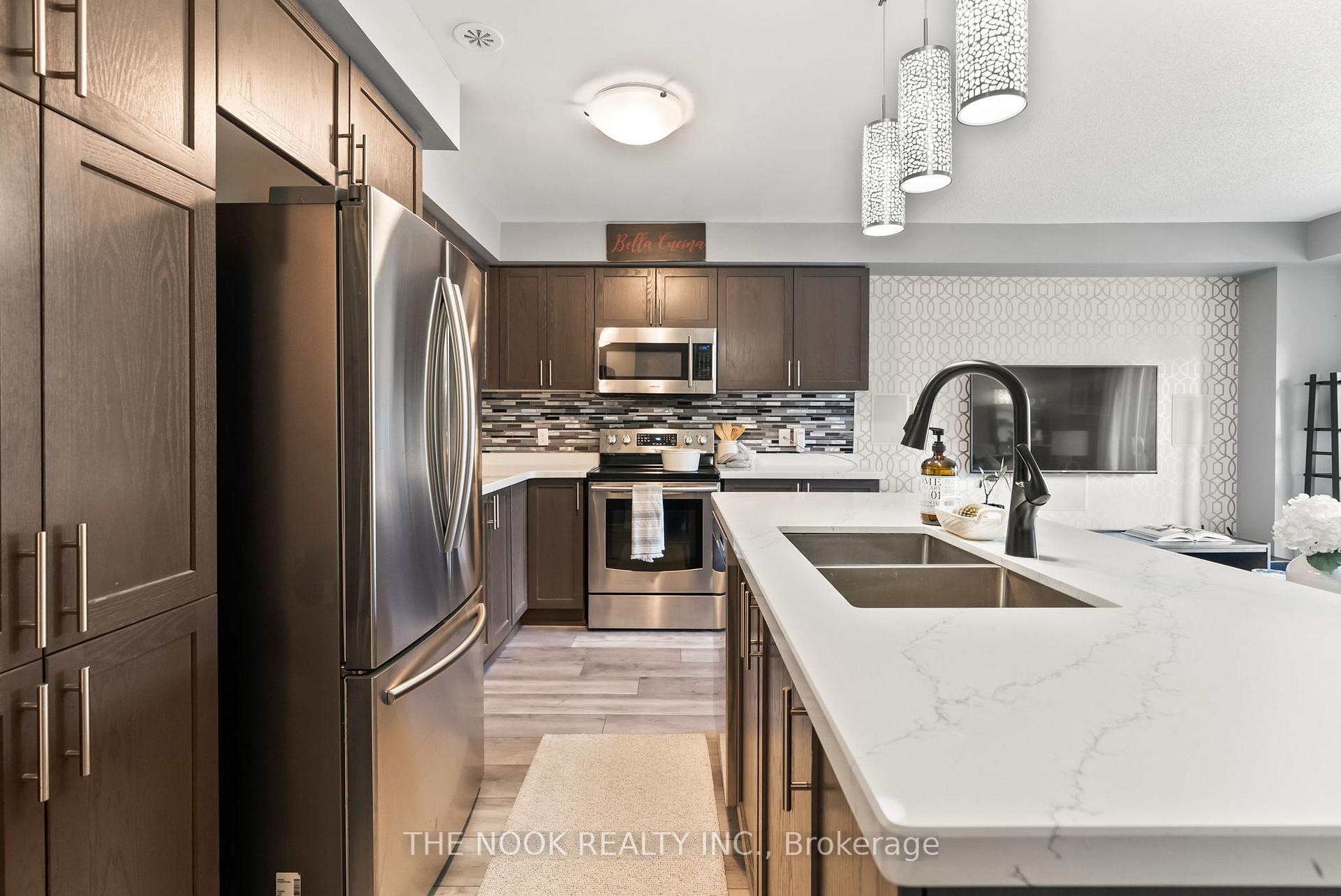 Photo 10 of 76 Tabaret Crescent, Oshawa, Windfields — HOMEH