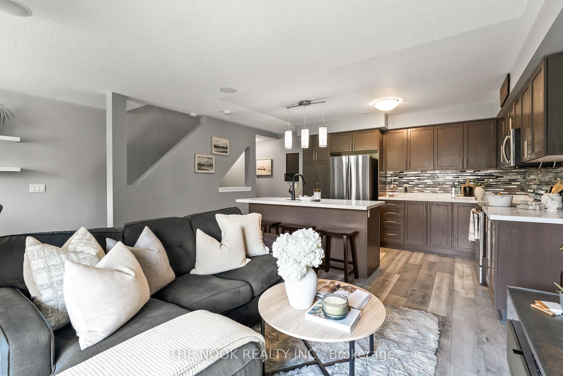 Photo 14 of 76 Tabaret Crescent, Oshawa, Windfields — HOMEH