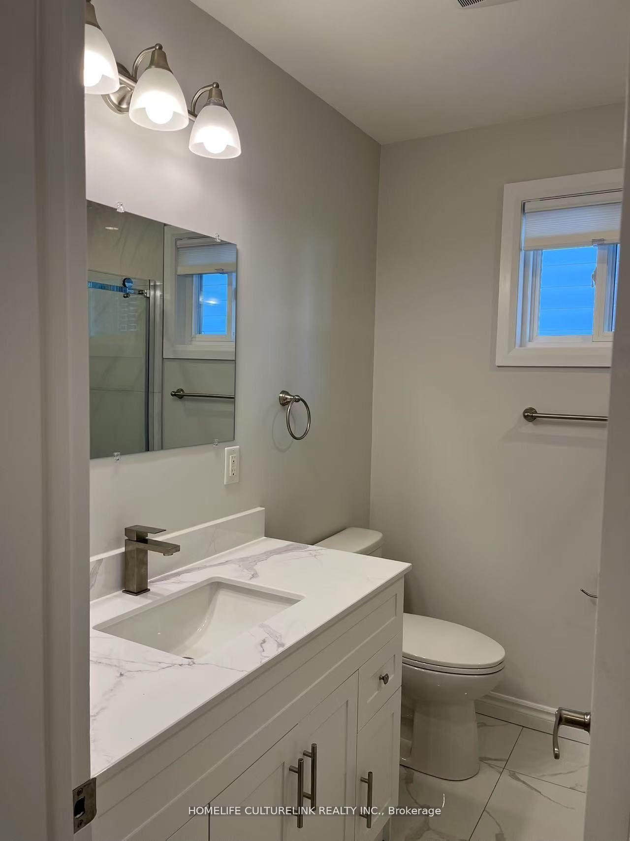 Photo 12 of 1387 Sarcee Street, Oshawa, Samac — HOMEH