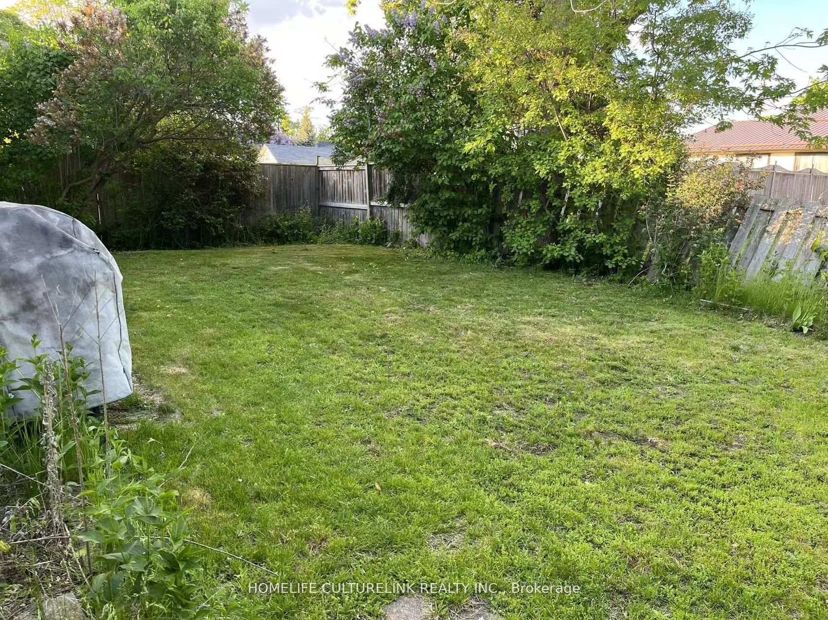 Photo 14 of 1387 Sarcee Street, Oshawa, Samac — HOMEH