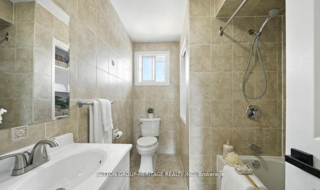 Photo 9 of Unit MAIN, 472 Park Road S, Oshawa, Vanier — HOMEH