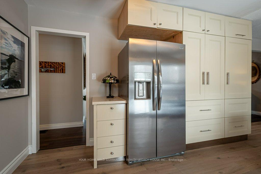 Photo 6 of 71 Maple Avenue W, New Tecumseth, Beeton — HOMEH