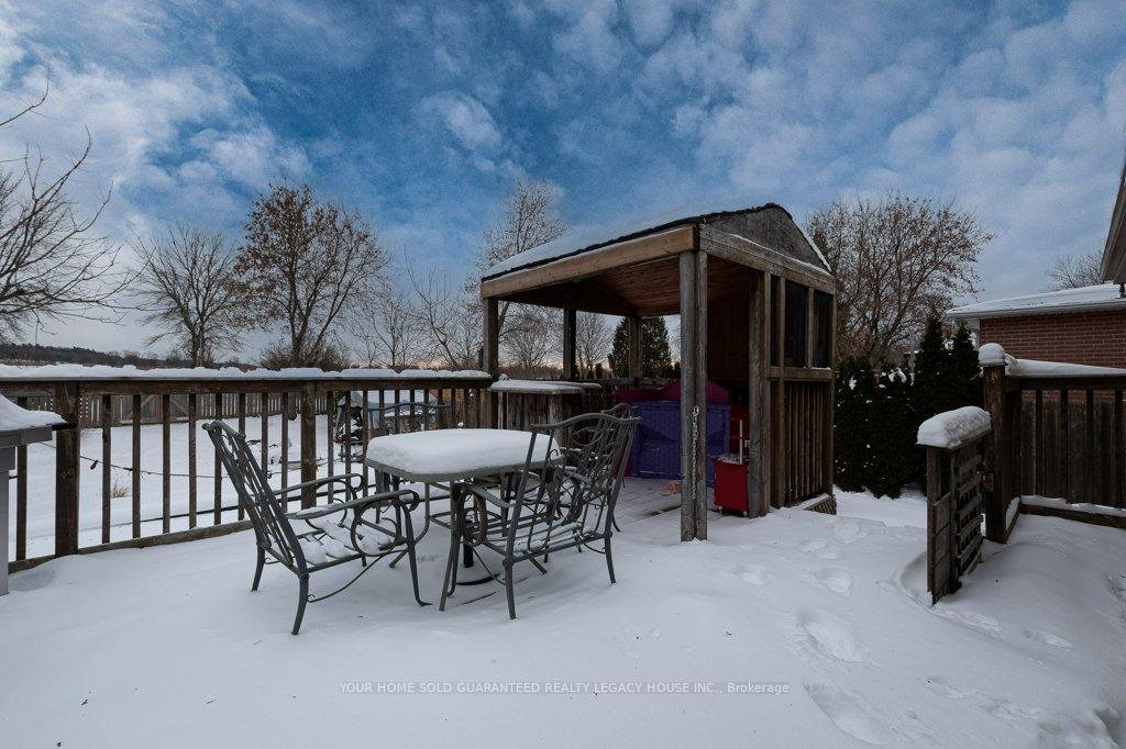Photo 21 of 71 Maple Avenue W, New Tecumseth, Beeton — HOMEH