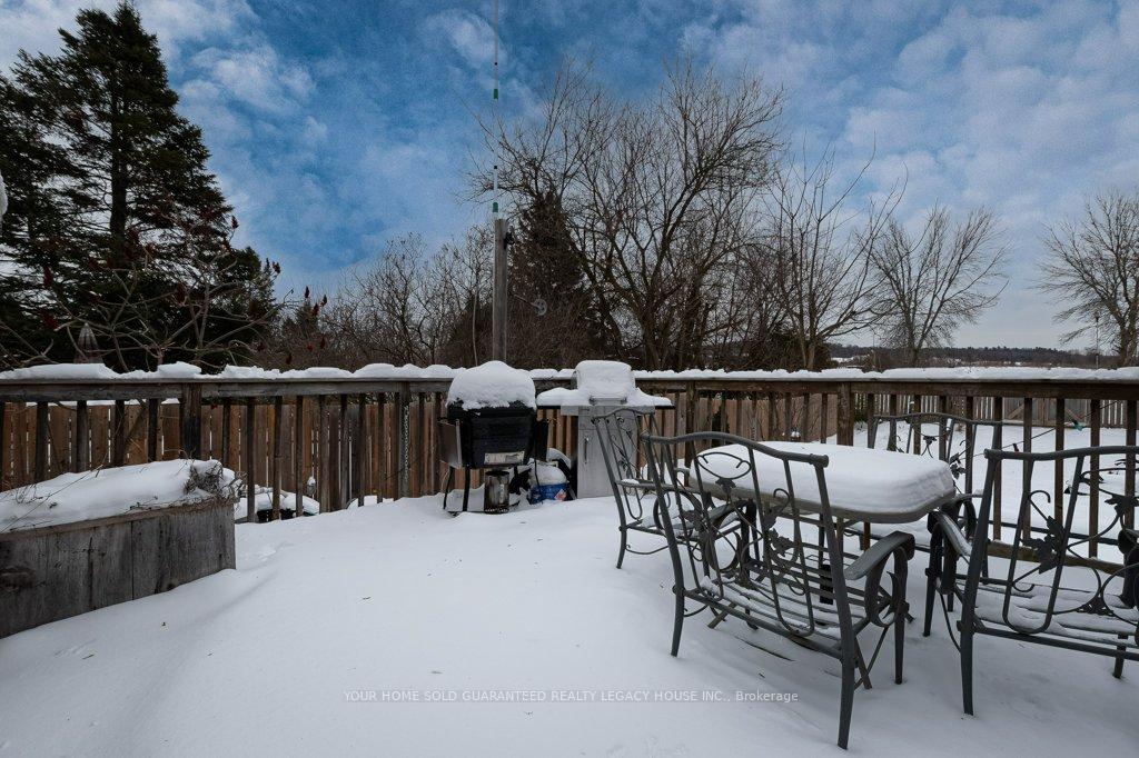 Photo 22 of 71 Maple Avenue W, New Tecumseth, Beeton — HOMEH