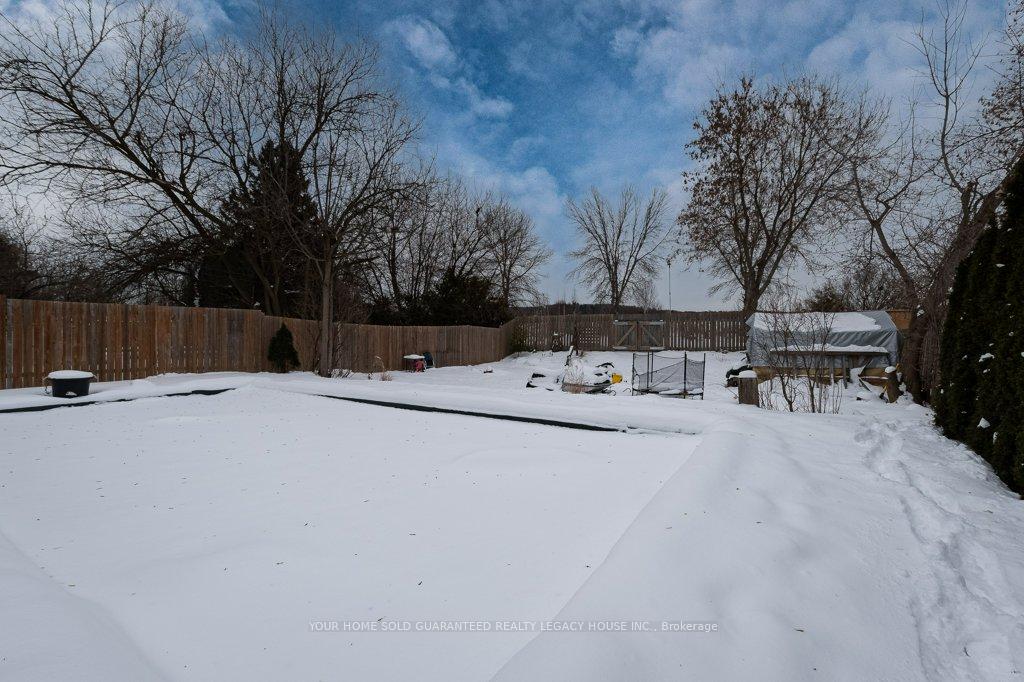 Photo 23 of 71 Maple Avenue W, New Tecumseth, Beeton — HOMEH