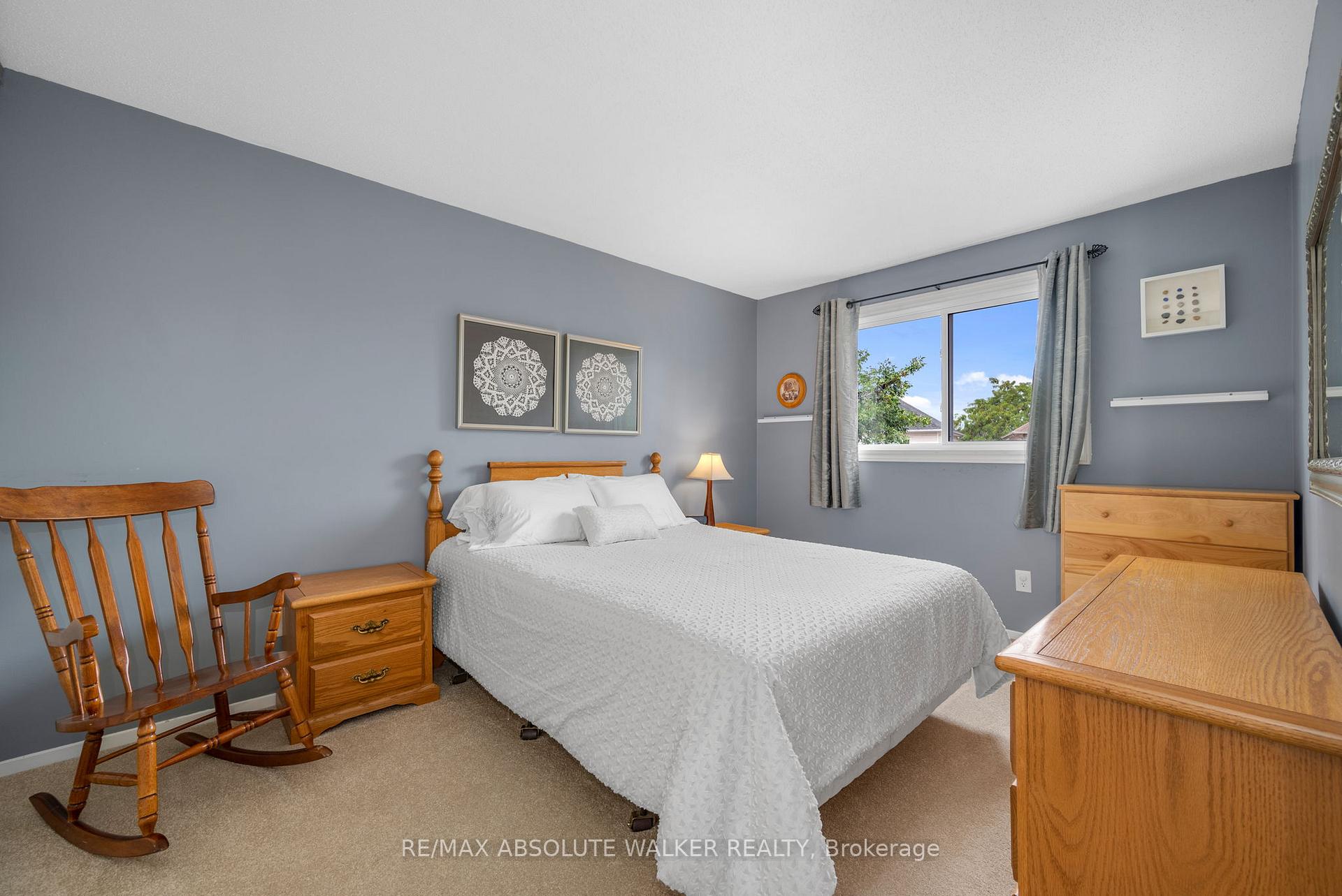 Photo 15 of 757 Clearcrest Crescent, Ottawa, Fallingbrook/Ridgemount — HOMEH