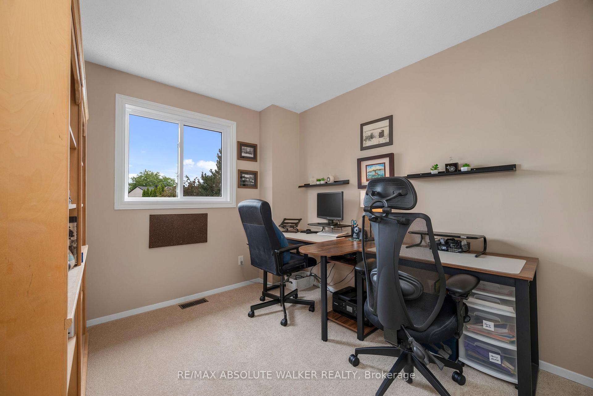 Photo 18 of 757 Clearcrest Crescent, Ottawa, Fallingbrook/Ridgemount — HOMEH