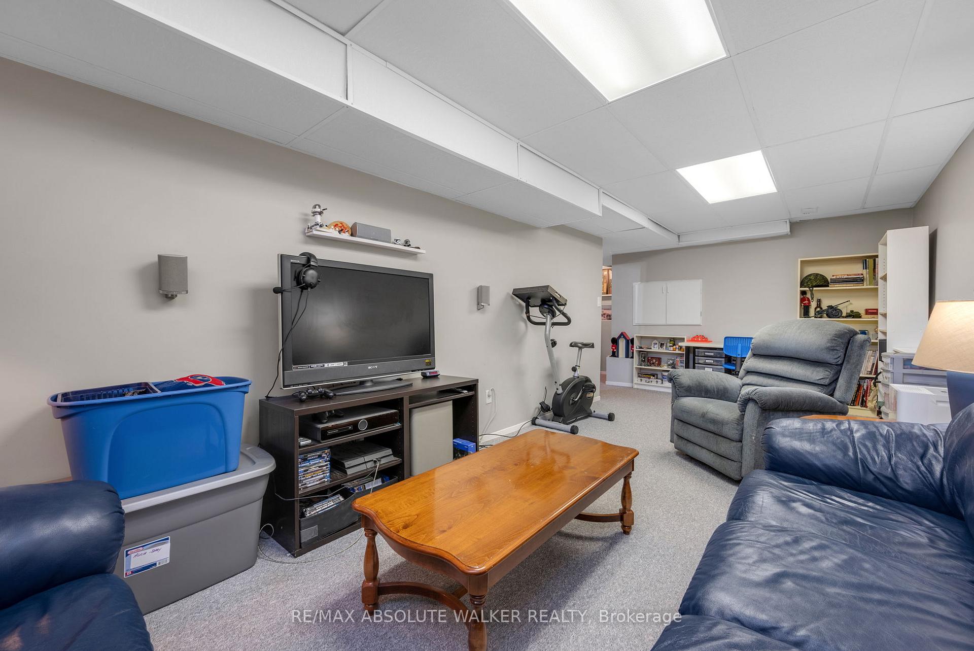 Photo 23 of 757 Clearcrest Crescent, Ottawa, Fallingbrook/Ridgemount — HOMEH