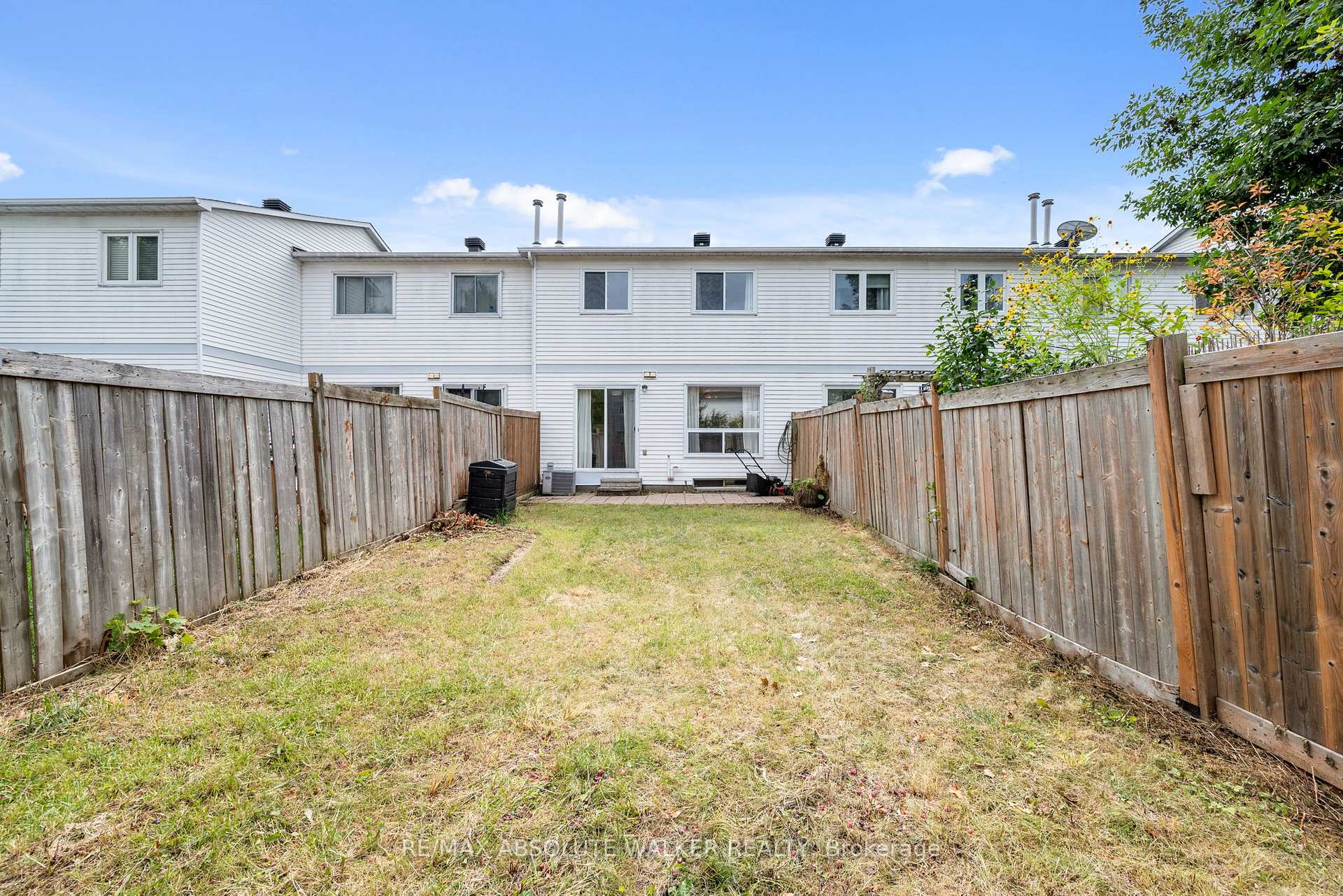 Photo 27 of 757 Clearcrest Crescent, Ottawa, Fallingbrook/Ridgemount — HOMEH