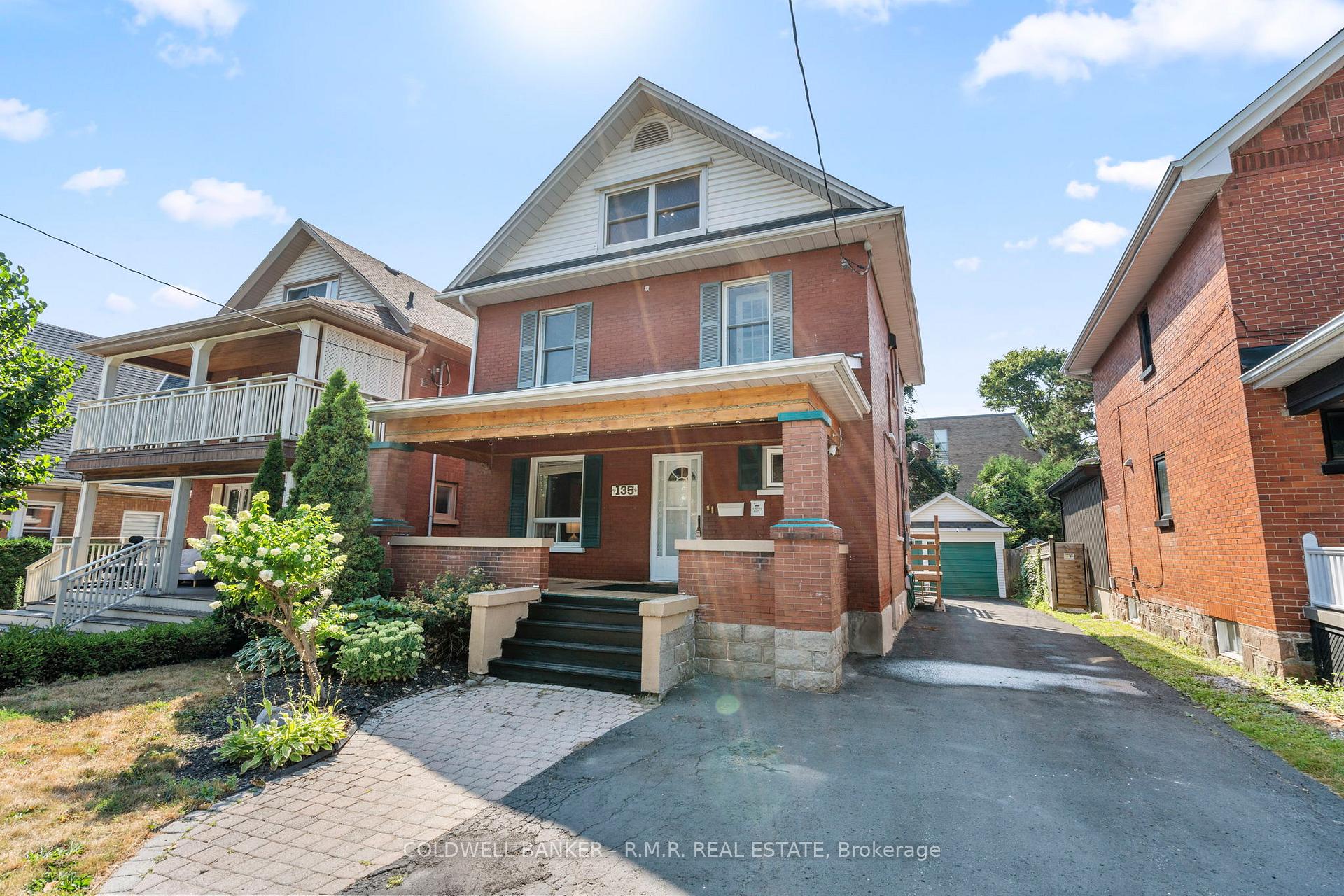 Photo 2 of 135 Brock Street E, Oshawa, O'Neill — HOMEH