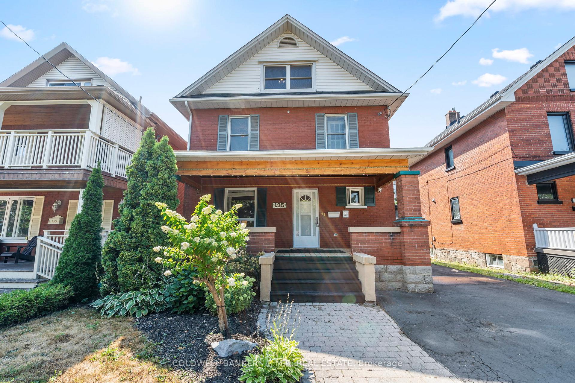 Photo 3 of 135 Brock Street E, Oshawa, O'Neill — HOMEH