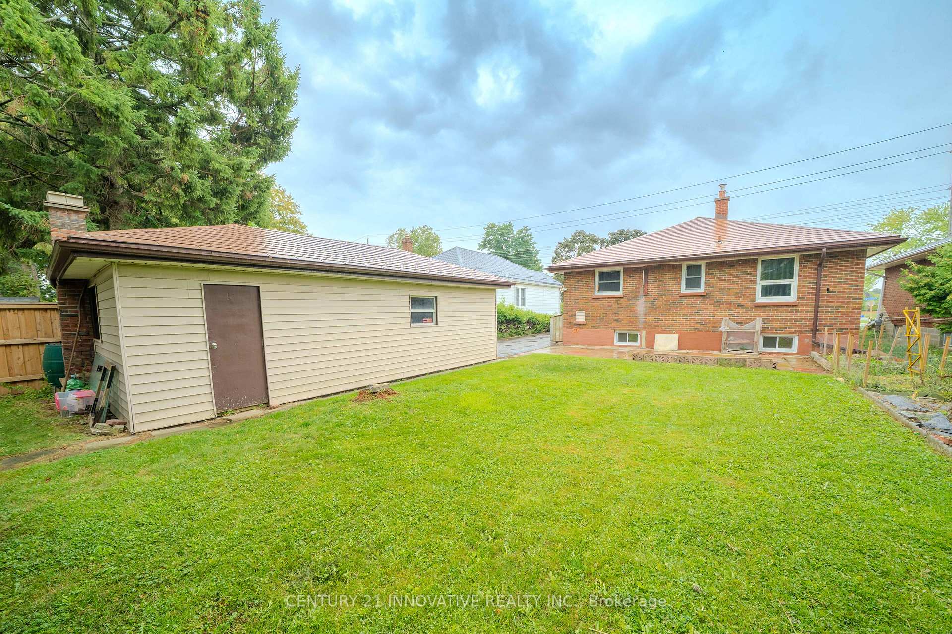 Photo 3 of Unit Basement, 179 Harmony Road N, Oshawa, Eastdale — HOMEH