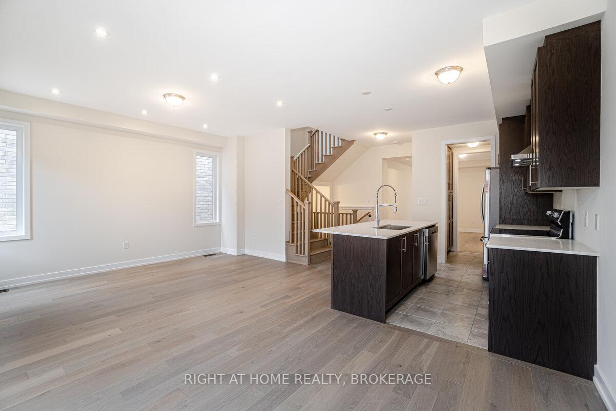 Photo 7 of 637 Etheridge Avenue, Milton, Cobban — HOMEH