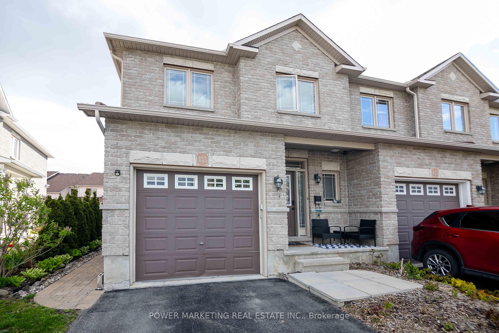 Photo 2 of 435 June Court, Ottawa, Mer Bleue/Bradley Estates/Anderson Park — HOMEH