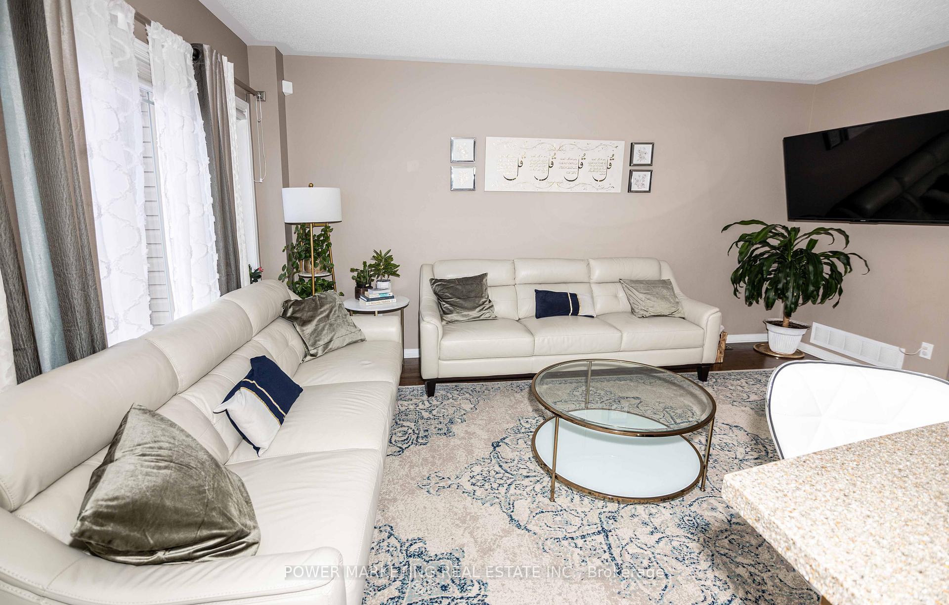 Photo 11 of 435 June Court, Ottawa, Mer Bleue/Bradley Estates/Anderson Park — HOMEH