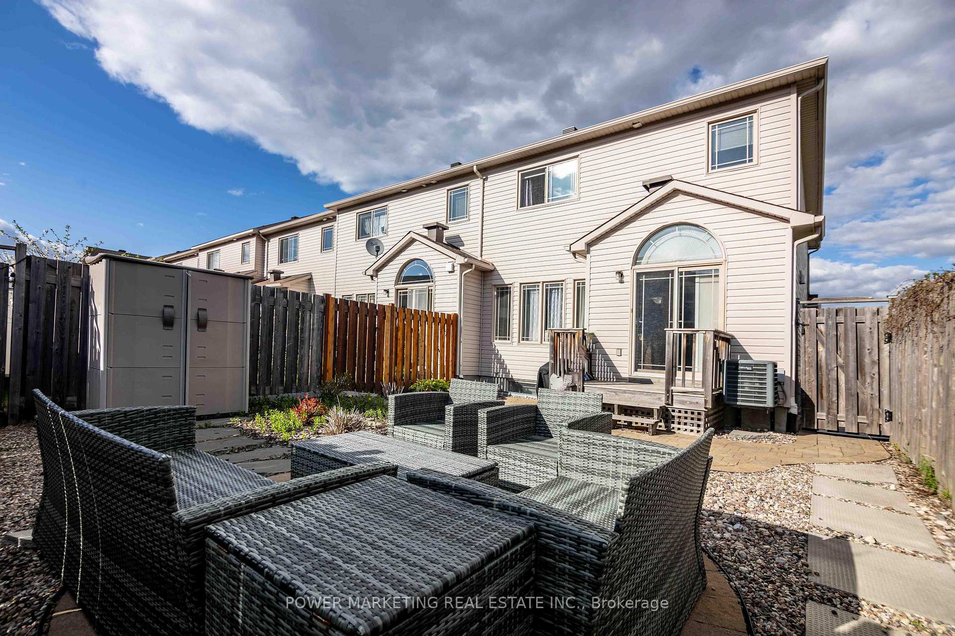 Photo 32 of 435 June Court, Ottawa, Mer Bleue/Bradley Estates/Anderson Park — HOMEH