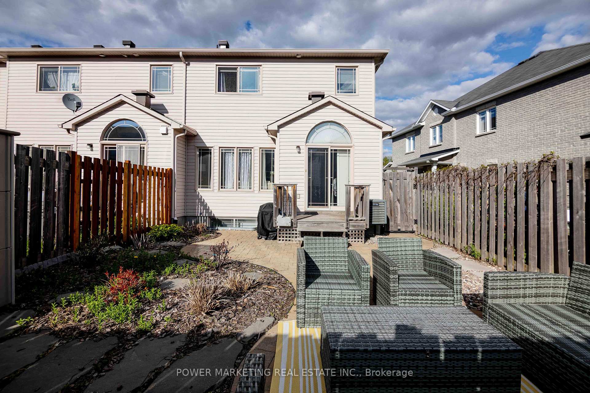 Photo 33 of 435 June Court, Ottawa, Mer Bleue/Bradley Estates/Anderson Park — HOMEH