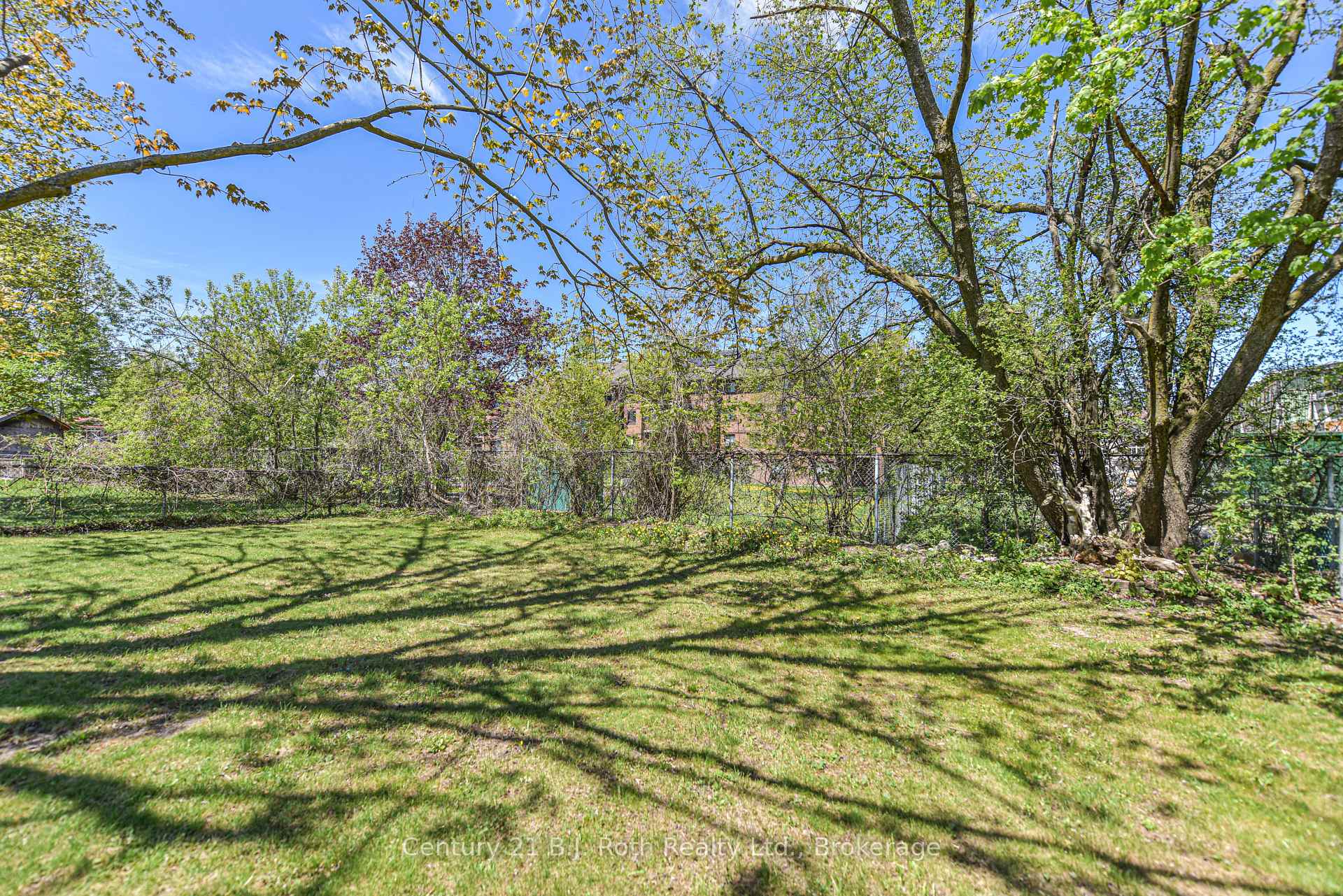 Photo 8 of 96 Simcoe Street, Orillia — HOMEH