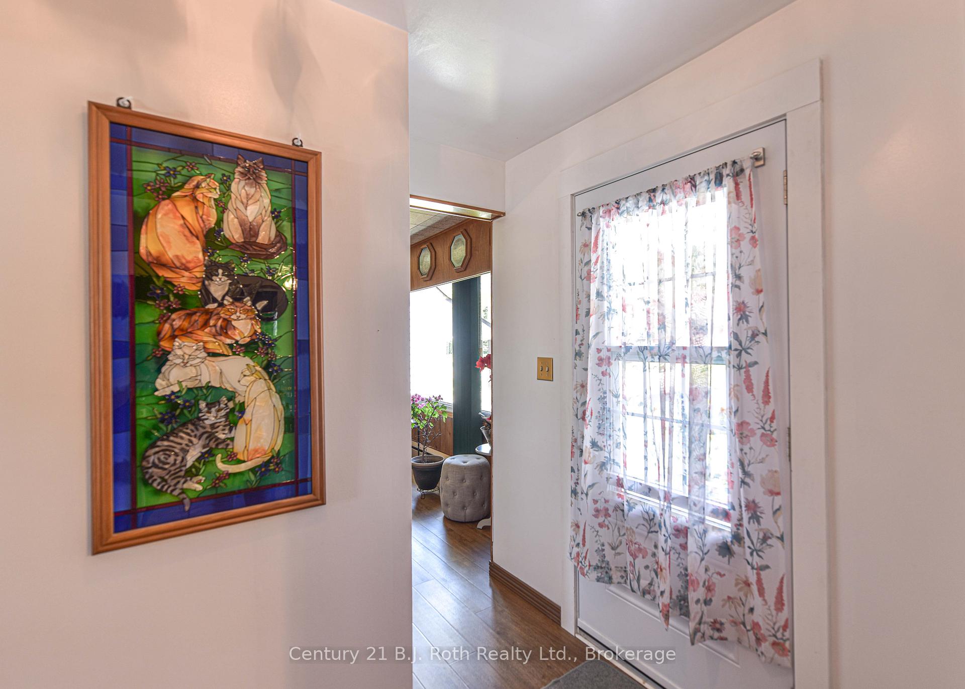 Photo 12 of 96 Simcoe Street, Orillia — HOMEH