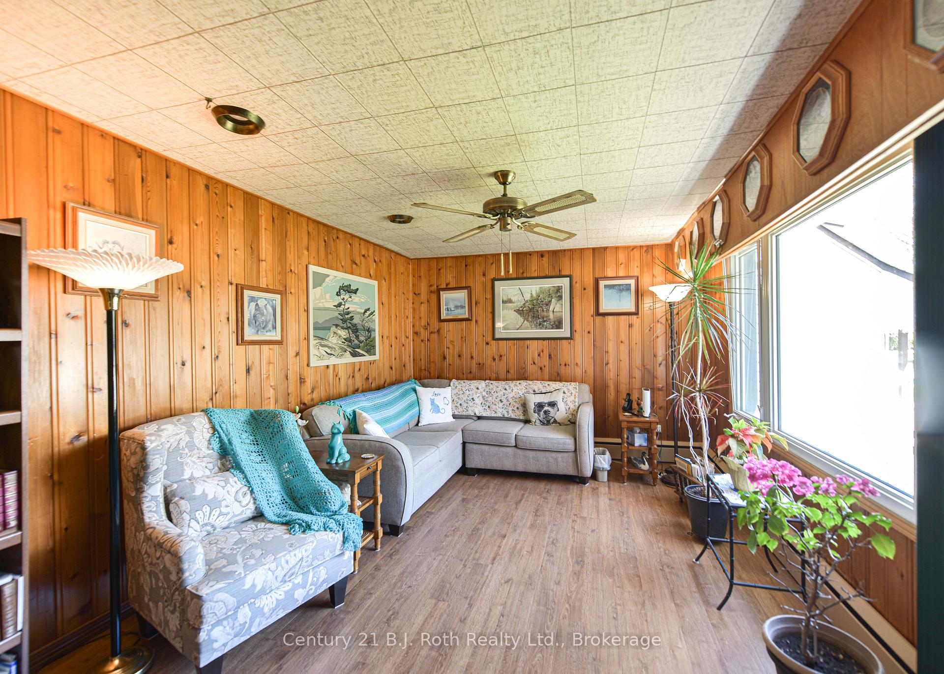 Photo 13 of 96 Simcoe Street, Orillia — HOMEH