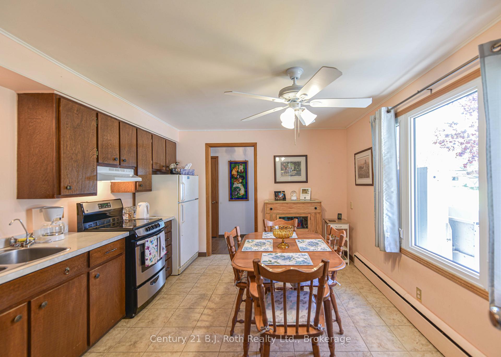 Photo 22 of 96 Simcoe Street, Orillia — HOMEH