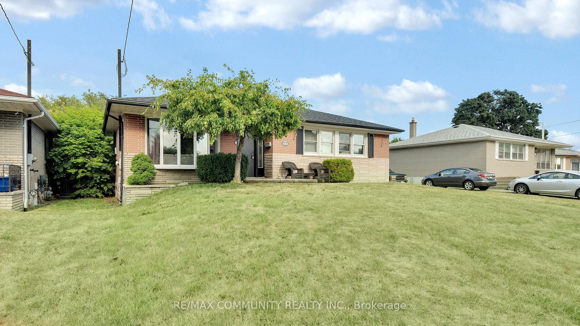 Photo 4 of 483 Byron Court, Oshawa, Donevan — HOMEH