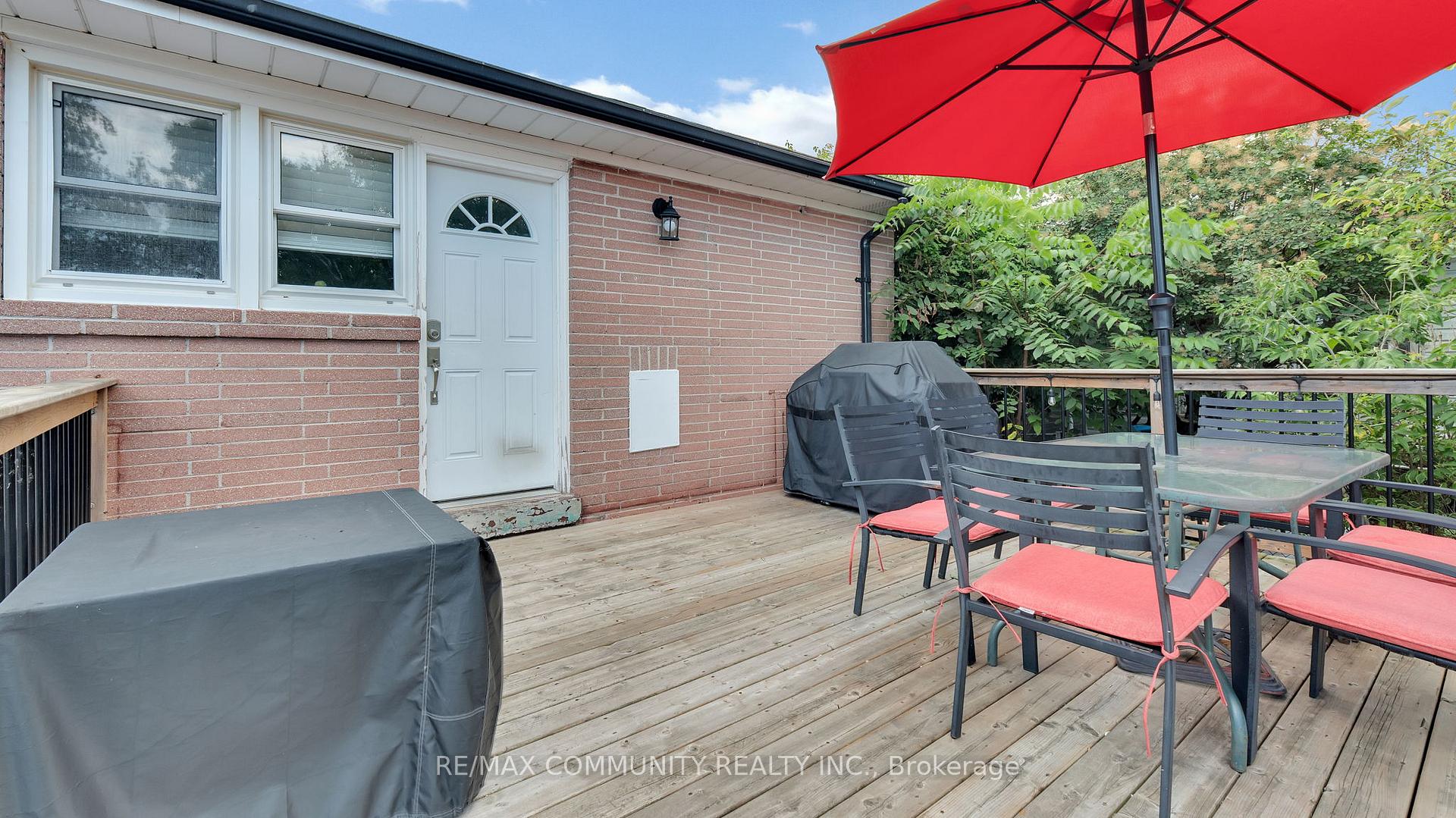 Photo 10 of 483 Byron Court, Oshawa, Donevan — HOMEH