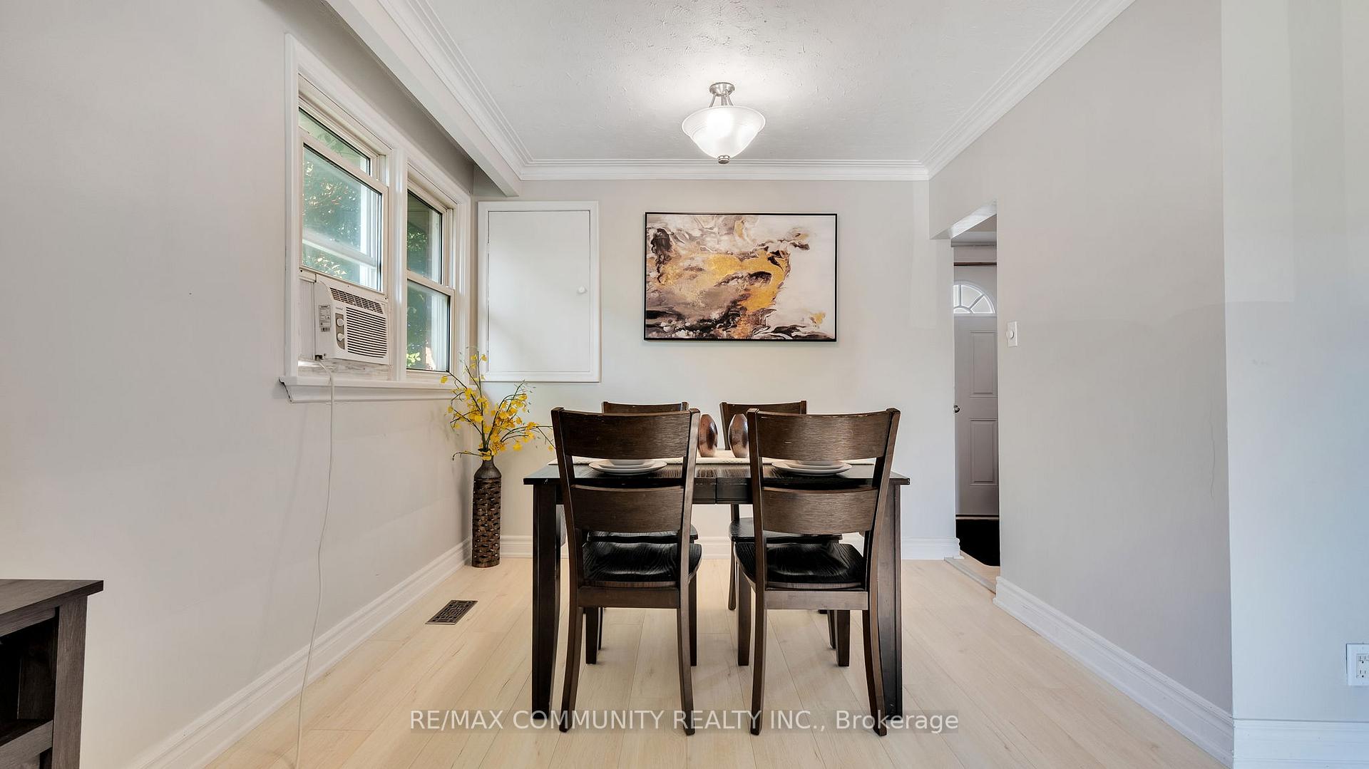 Photo 20 of 483 Byron Court, Oshawa, Donevan — HOMEH