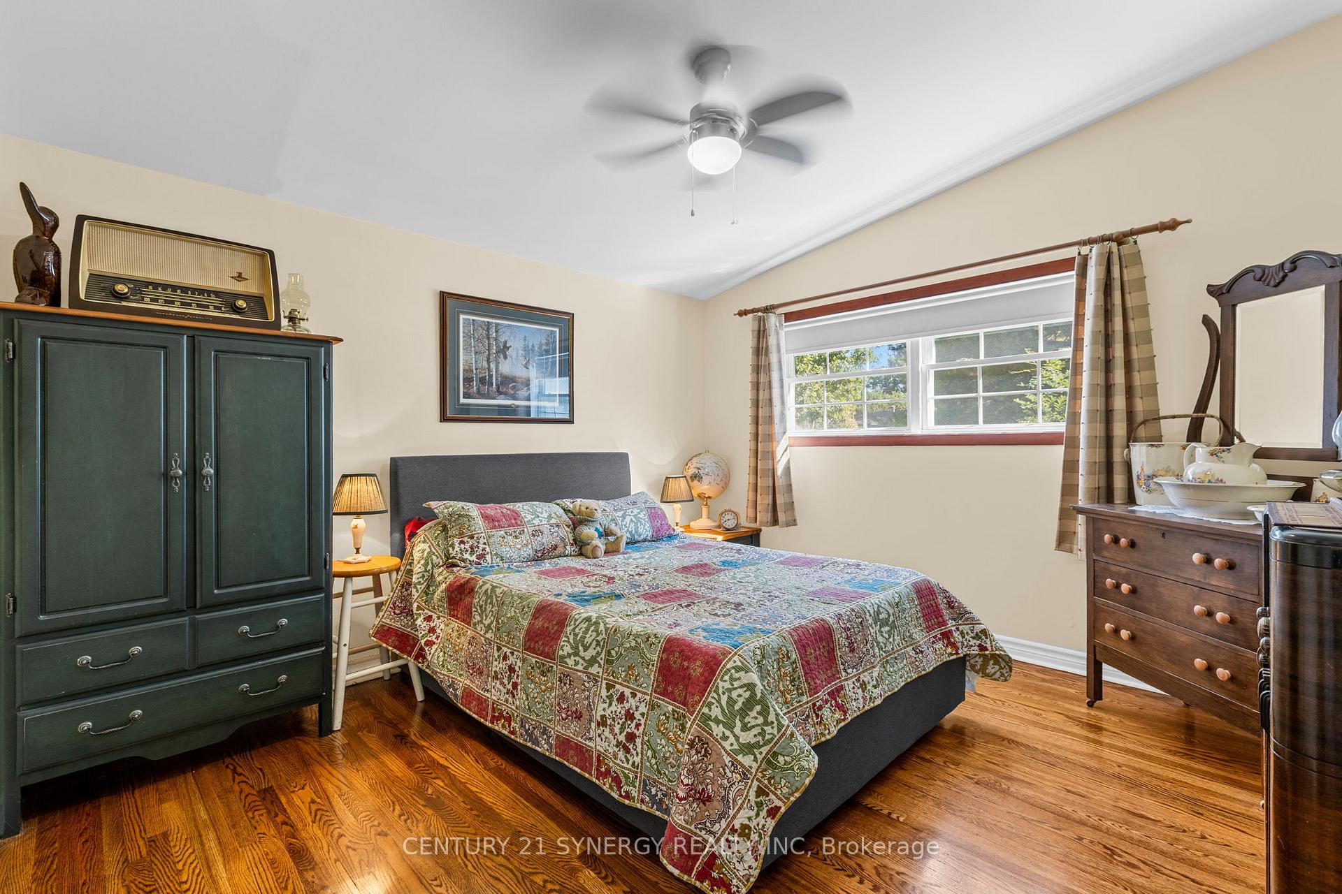 Photo 25 of 229 Kennedy Lane W, Ottawa, Bilberry Creek/Queenswood Heights — HOMEH