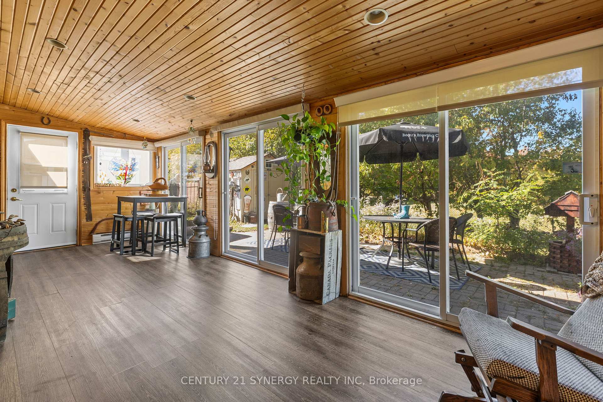Photo 32 of 229 Kennedy Lane W, Ottawa, Bilberry Creek/Queenswood Heights — HOMEH