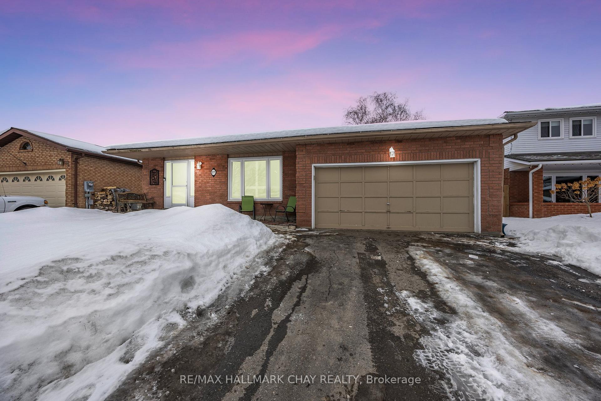 Photo 1 of 27 Wolfe Avenue, New Tecumseth, Tottenham — HOMEH