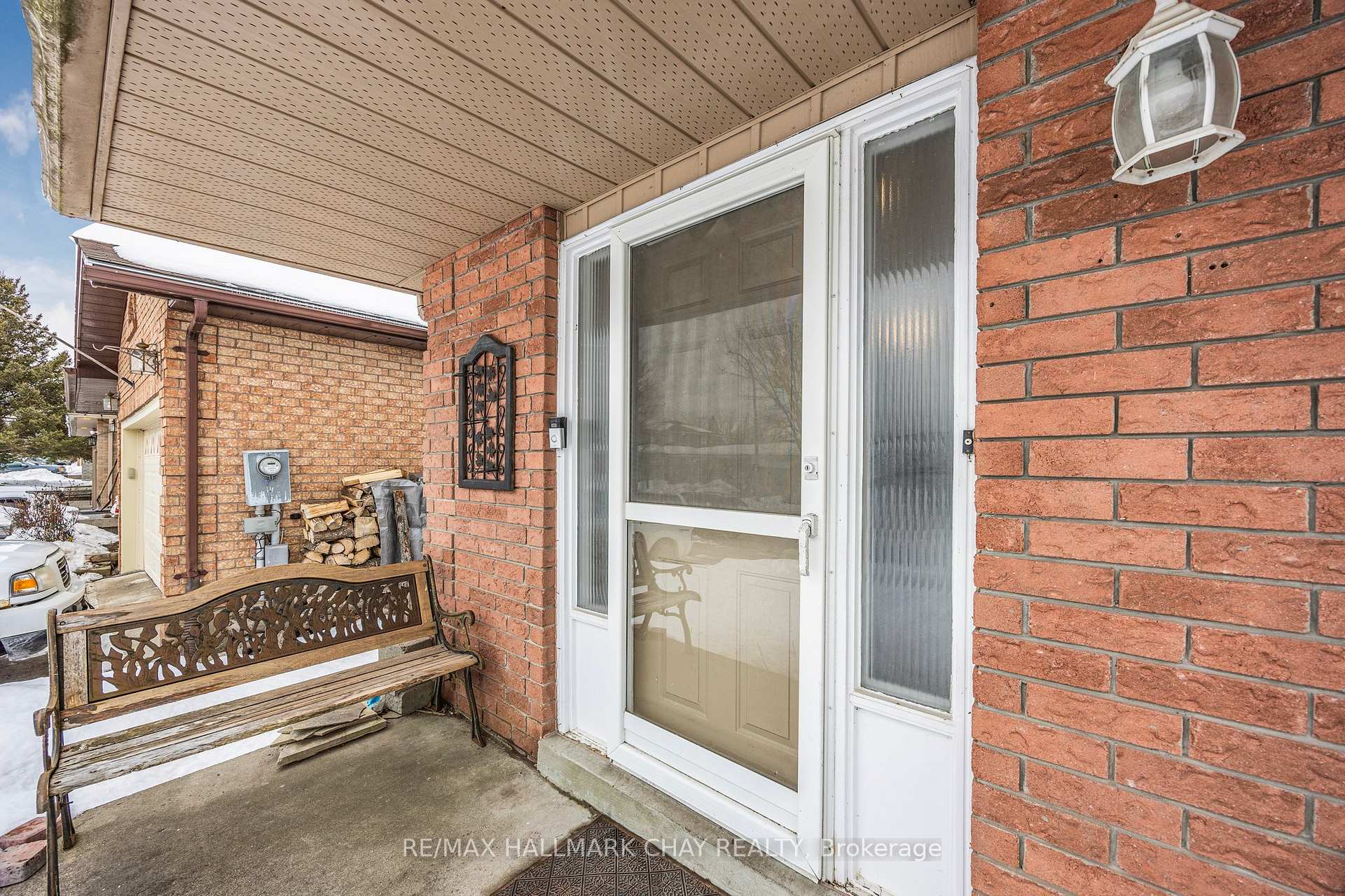 Photo 5 of 27 Wolfe Avenue, New Tecumseth, Tottenham — HOMEH